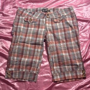 Rewind Plaid Women's Shorts - Red and Gray
